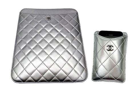 chanel iphone 4 cases cheap|chanel ipad case price.